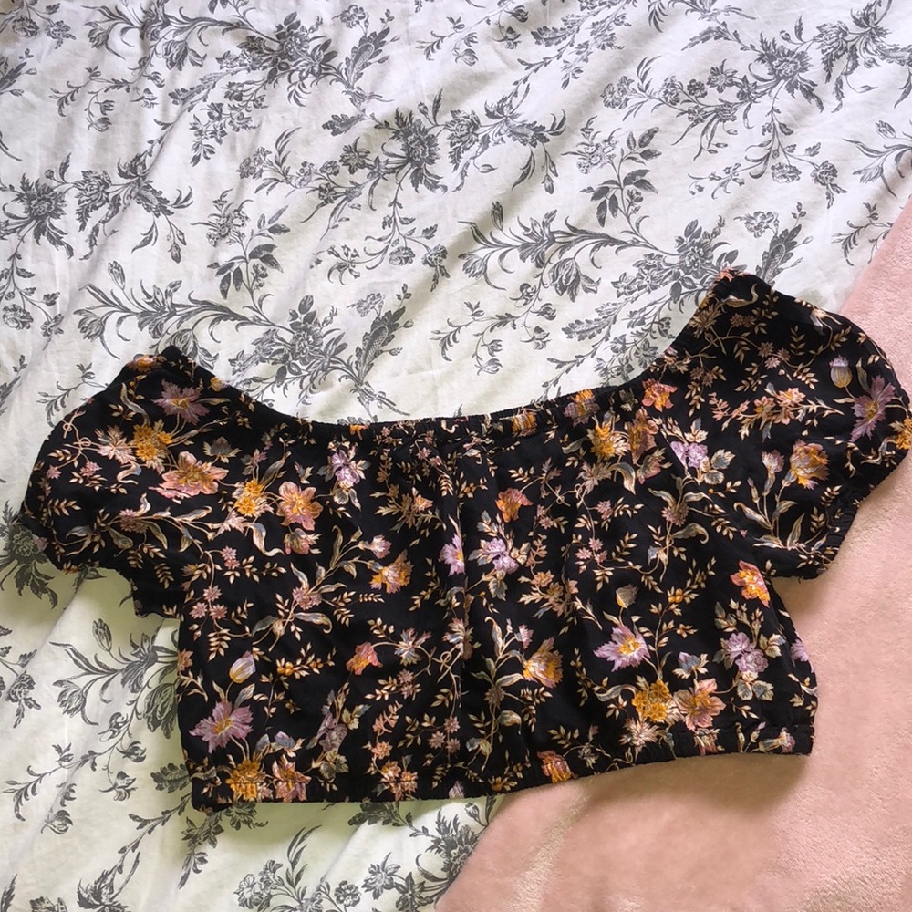 Cropped off the shoulder floral top